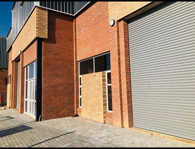 INDUSTRIAL PROPERTY TO RENT IN MAGNA VIA INDUSTRIAL